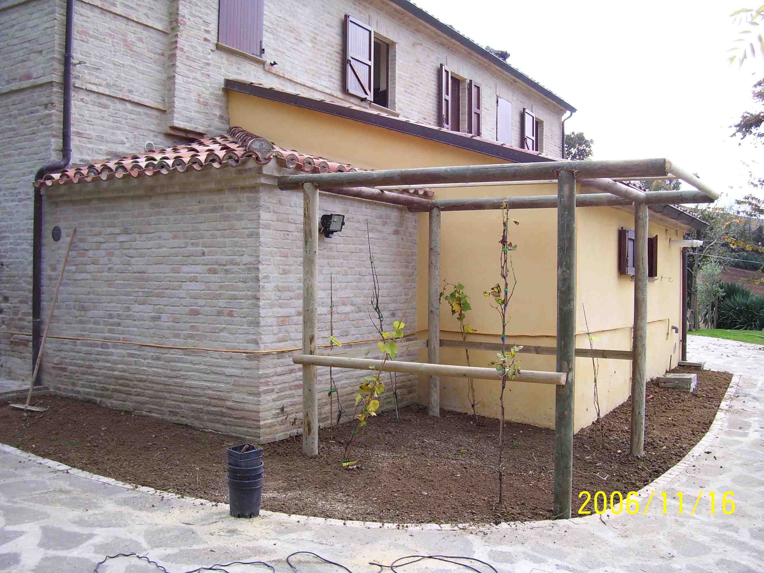 Staccionata in legno a Pesaro