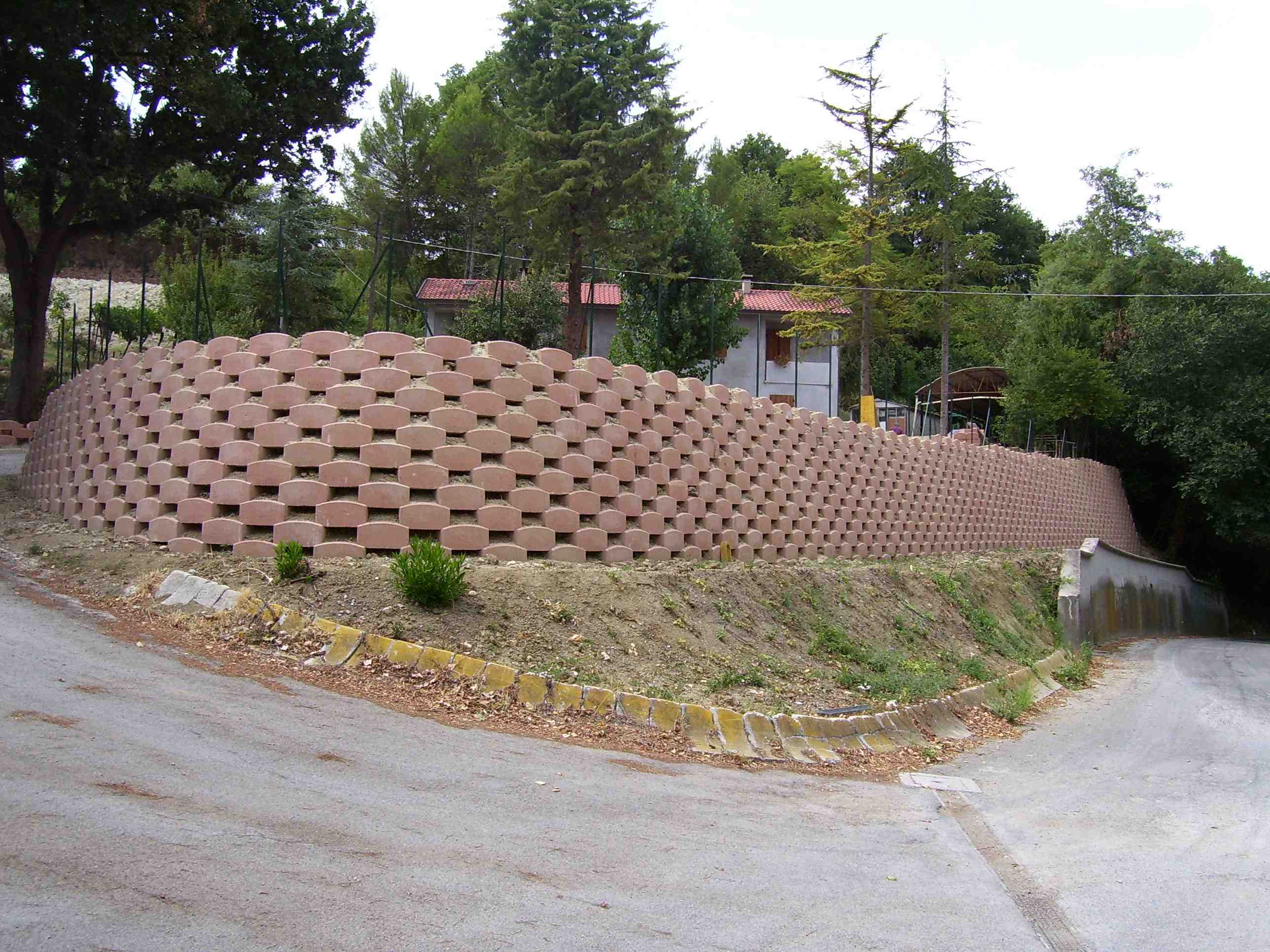 13° esempio di muretto fatto da Green Garden Pesaro