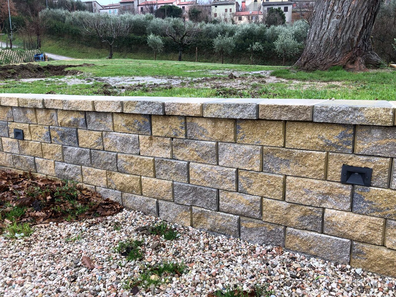 8° esempio di muretto fatto da Green Garden Pesaro